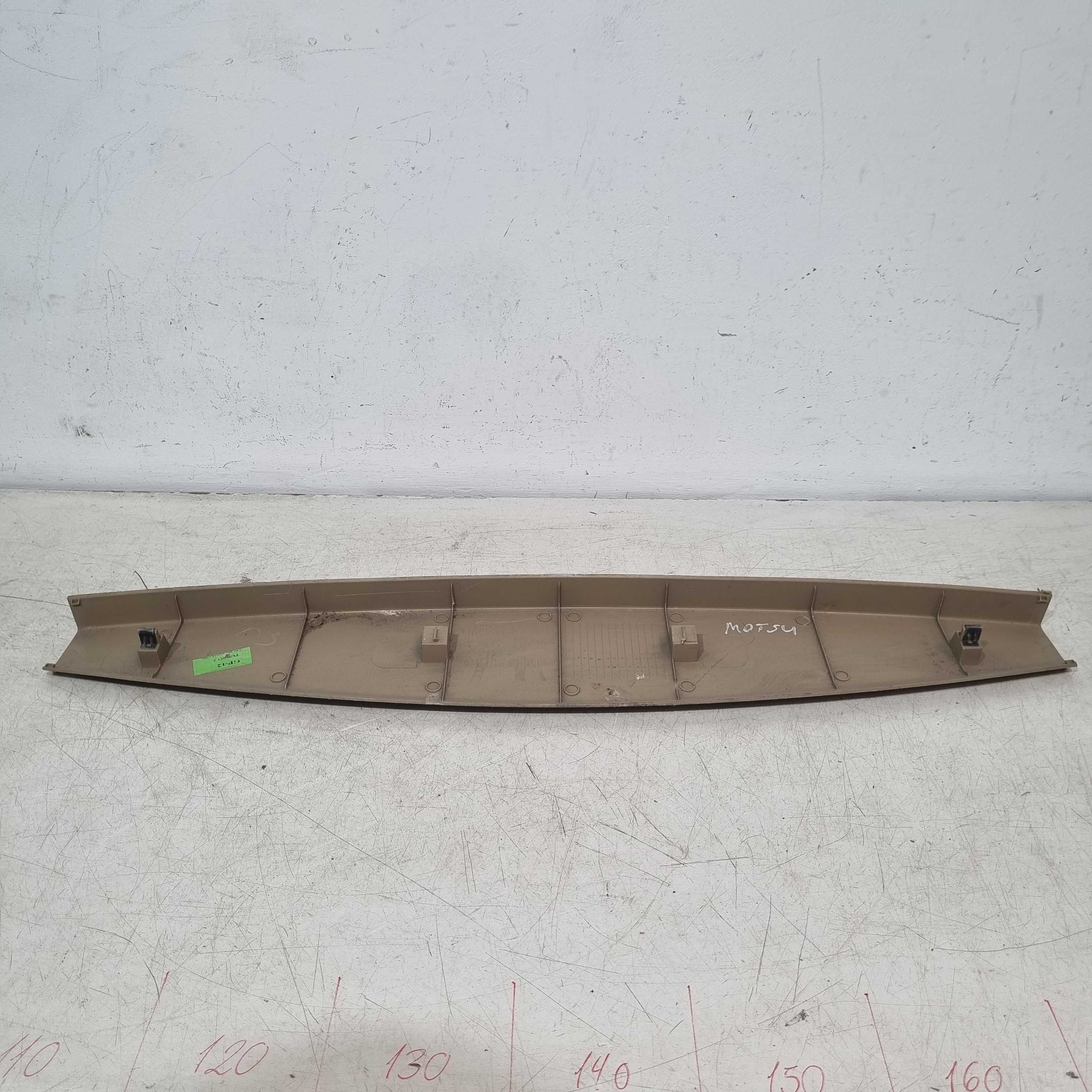 Moldura Do Porta Malas Chevrolet Captiva Modelos 2010/2014 Bege 2