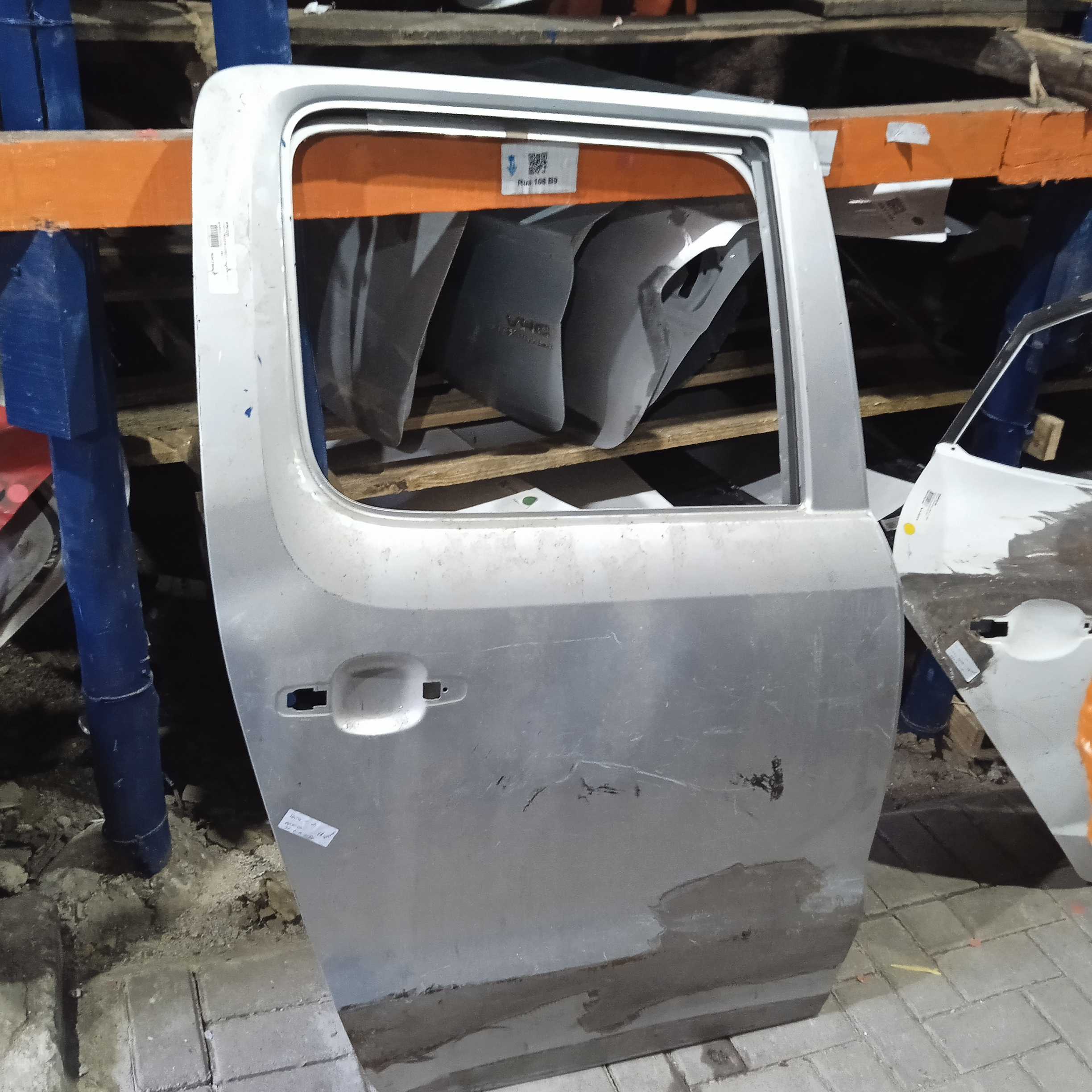 Porta traseira lado direito Amarok 2010/2014