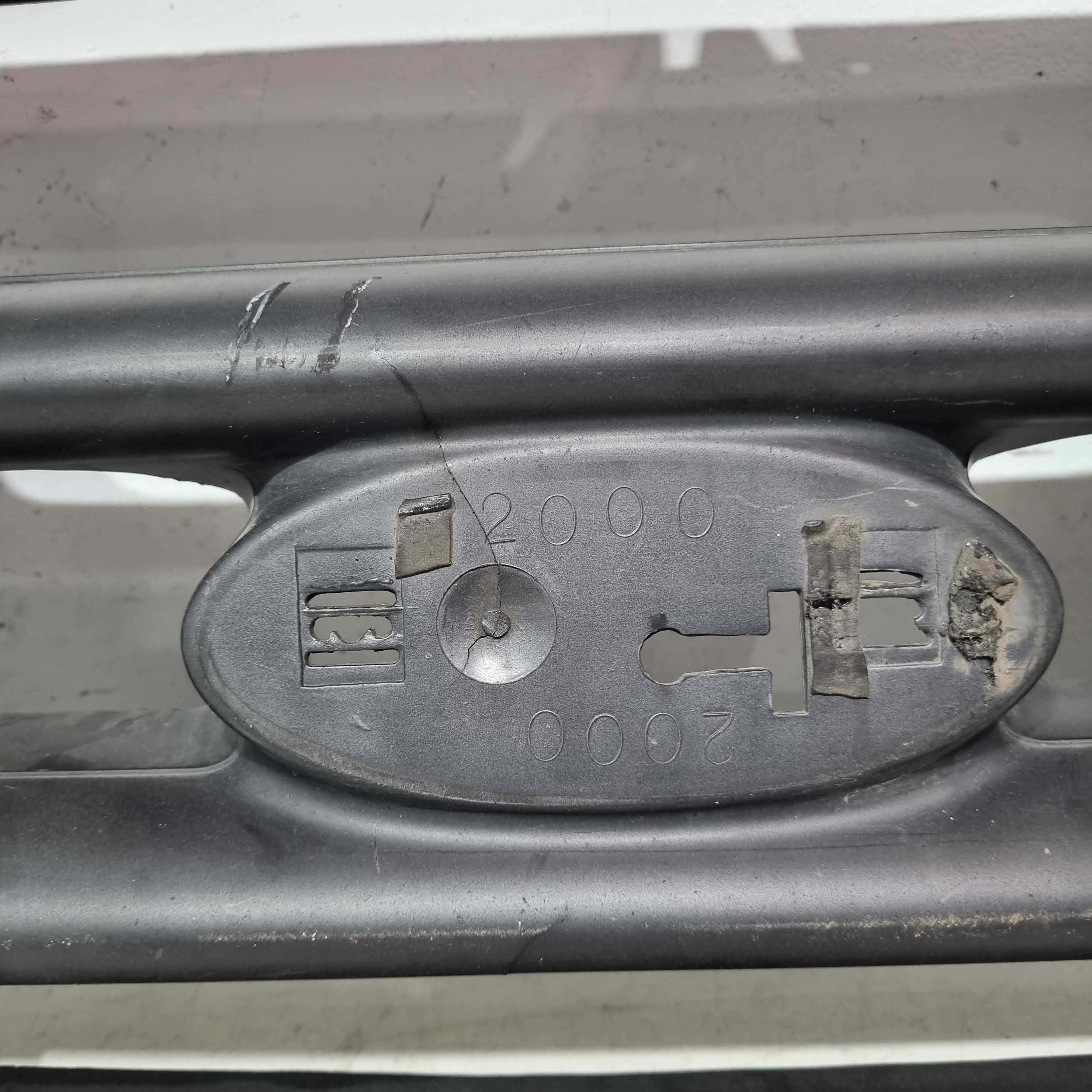Grade Superior Ford F-250 Modelos 1999/2011 4