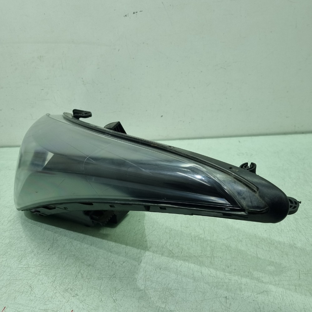 Farol Do Lado Esquerdo Hyundai Hb20 Modelos 2013/2019 Esquerdo/motorista 2