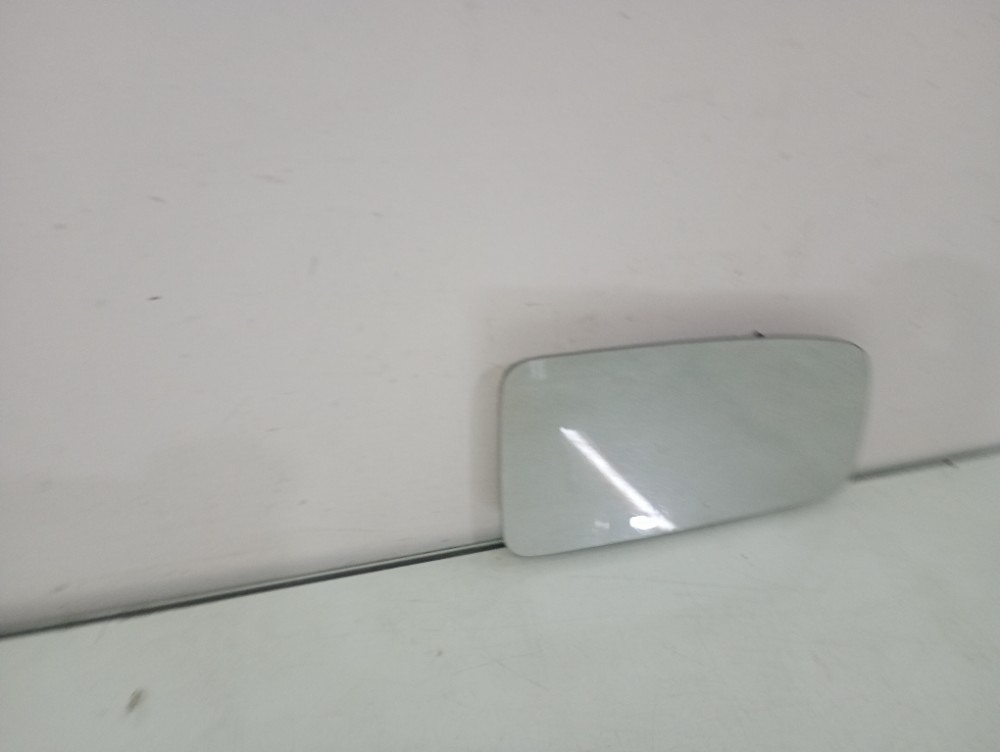 Lente Do Retrovisor Direita Do Santana 1992/1997 Recuperado. 2