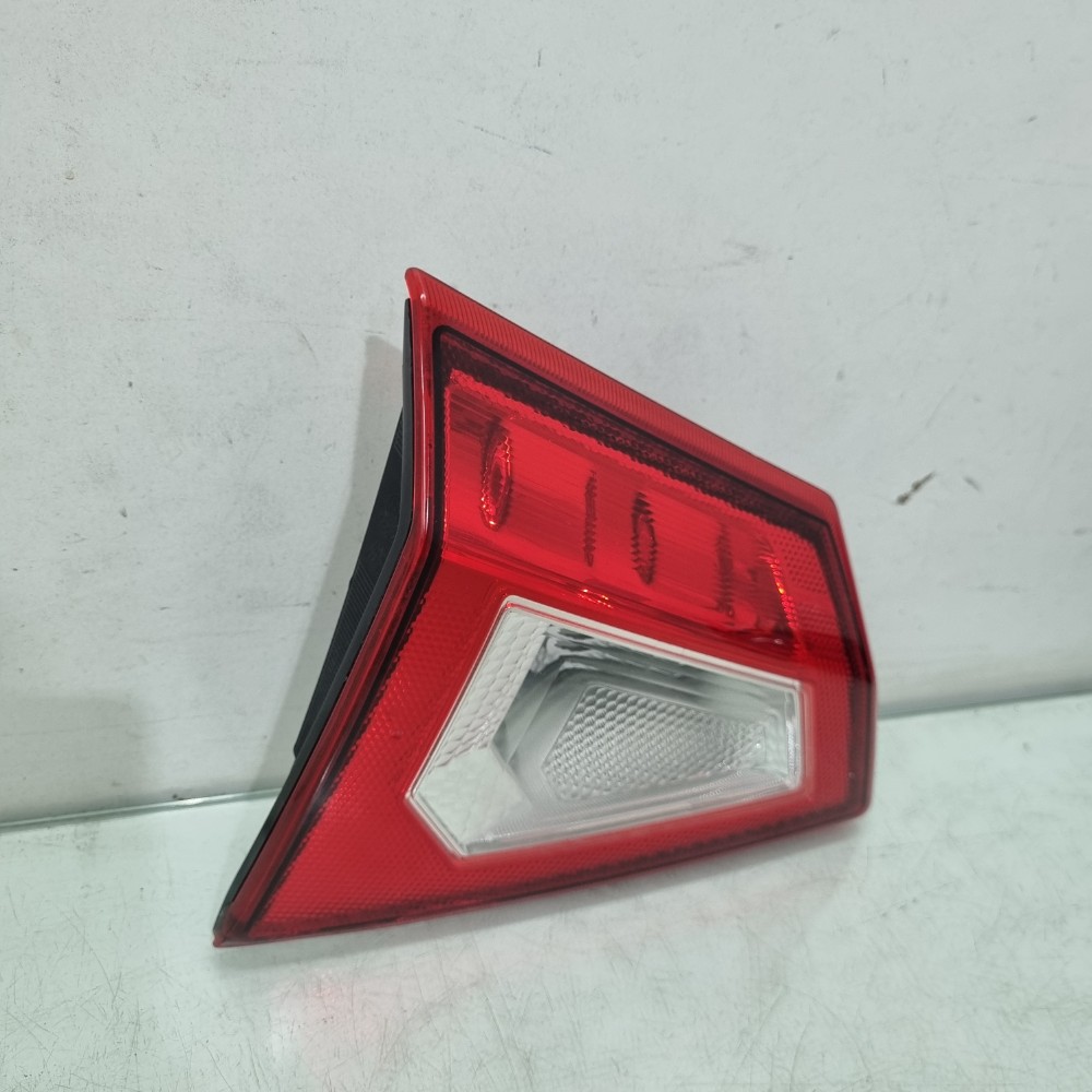 Lanterna Esquerda Tampa Traseira Suzuki Vitara 2016/2019 Ori 3