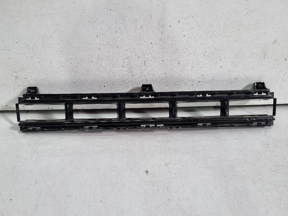 Grade Inferior Central Do Jeep Compass 2022/2024 Recuperado. 1