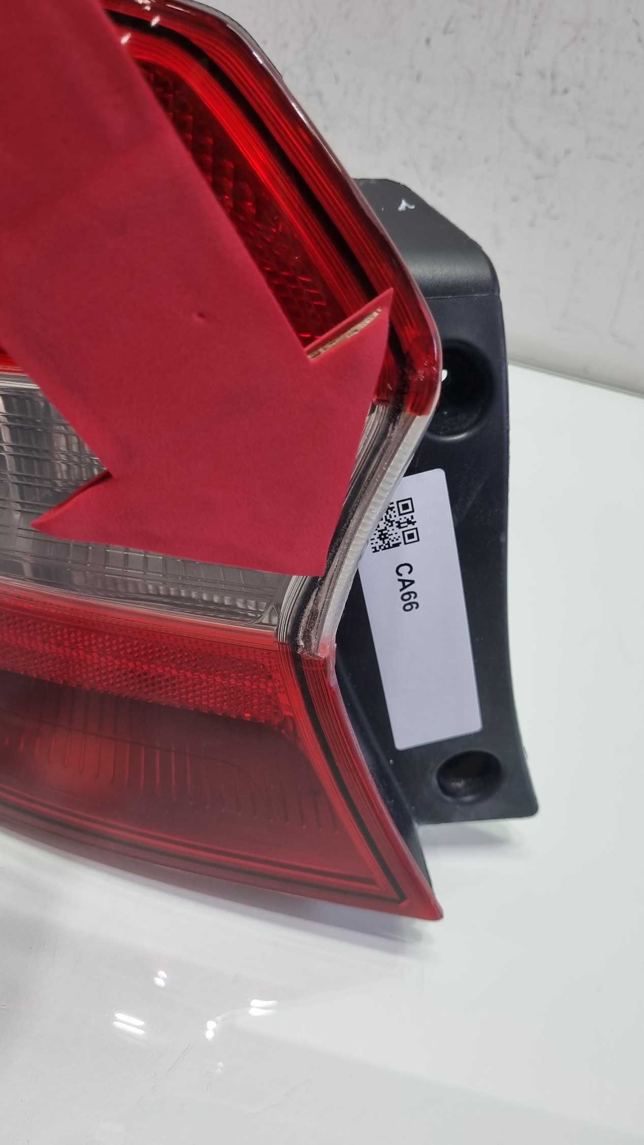 Lanterna lado esquerdo Ford KA Sedan modelo 2015/2018 2