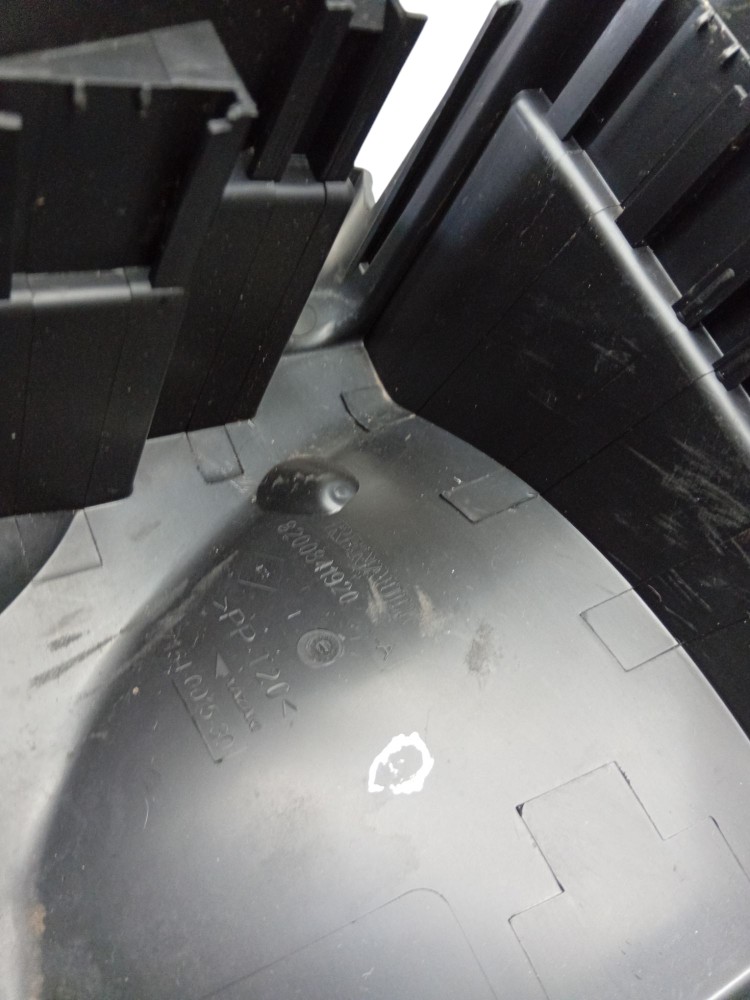 Caixa Fusível Inferior Renault Duster Sandero 8200841920 8
