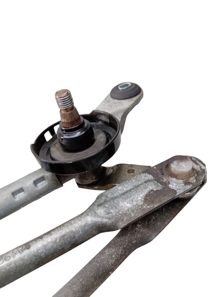 Maquina Motor Limpador Para Brisa Nissan March 2012 A 2017 7