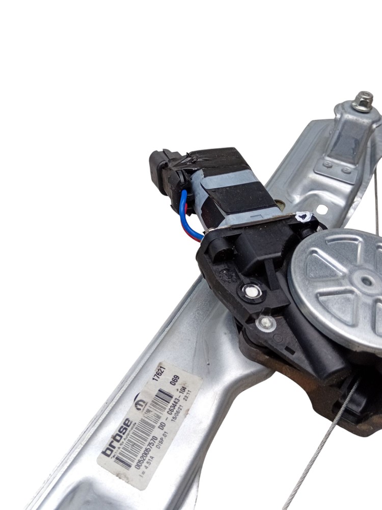 Máquina Vidro Dianteira Direita Fiat Mobi 2022 00520057570 4
