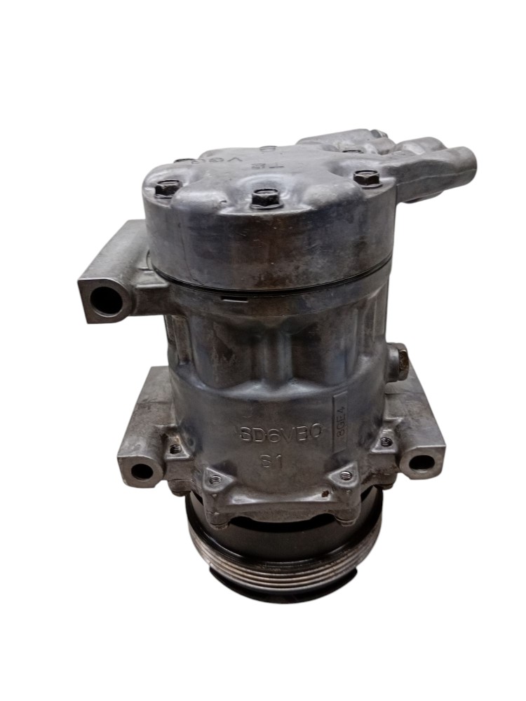 Compressor Ar Condicionado Renault Clio Peugeot 206 1.0 16v 8