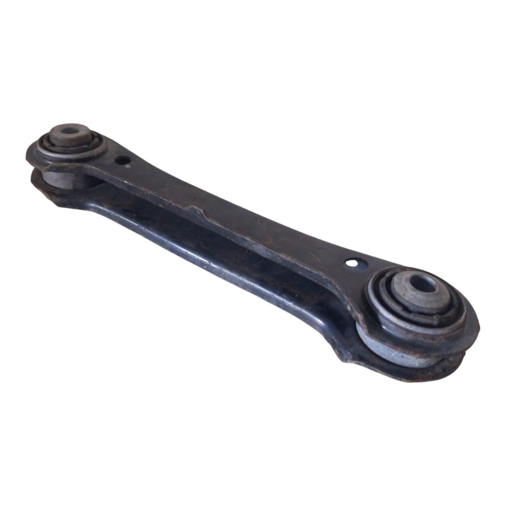 Braço suspensão superior traseiro direito BMW X1 2009 a 2015