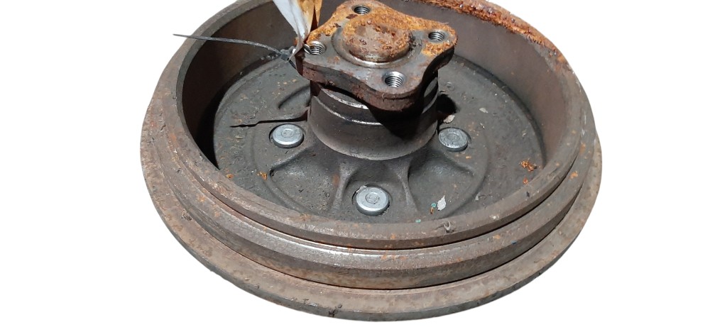 Cubo Roda Traseira Esquerda Nissan March 2012 A 2015