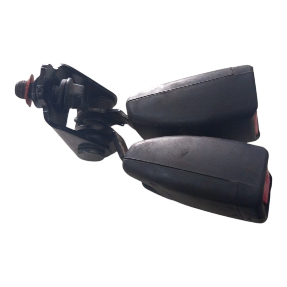 Engate cinto segurança traseiro Hyundai i30 2009 2010 a 2012