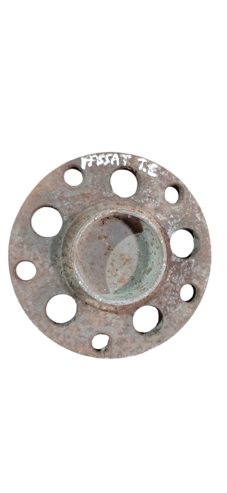 Cubo Roda Traseira Esquerda Volkswagen Passat 1998 A 2006