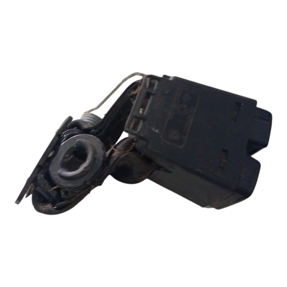 Engate cinto segurança banco traseiro Megane 1995 a 2008 4