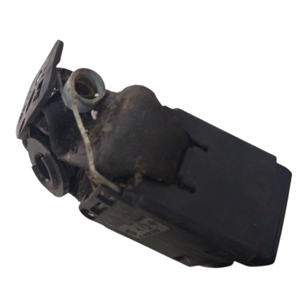 Engate cinto segurança banco traseiro Megane 1995 a 2008 5