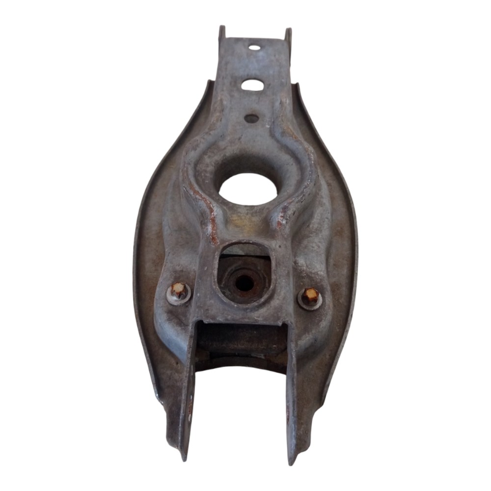 Bandeja suspensão traseira esquerda bmw 320i 2013 a 2018