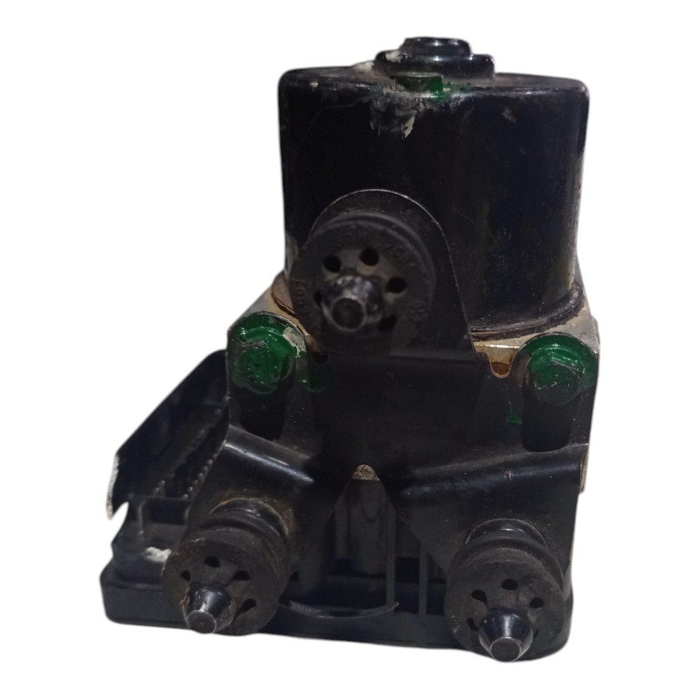 Módulo Freio Abs Volkswagen Jetta 2.5 2005 2006 A 2010 4