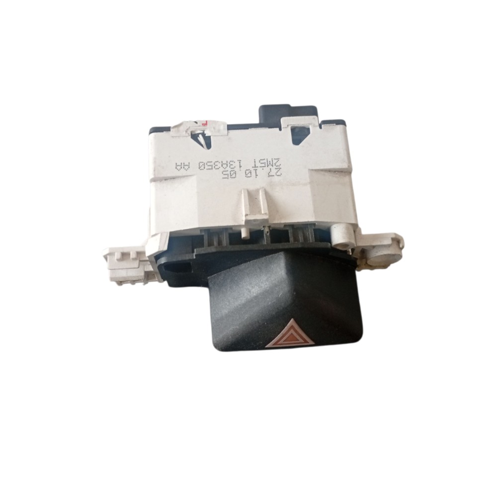 Botão Do Pisca Alerta Ford Focus 2005 A 2006 Original 2