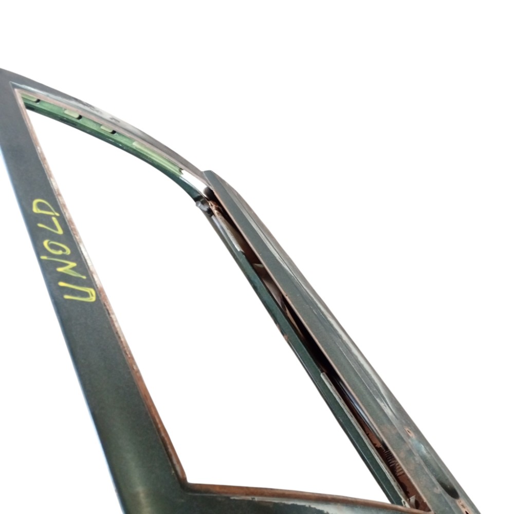 Porta Traseira Direita Fiat Uno Mille Ex 2000 C/detalhes Traseira Direito 4