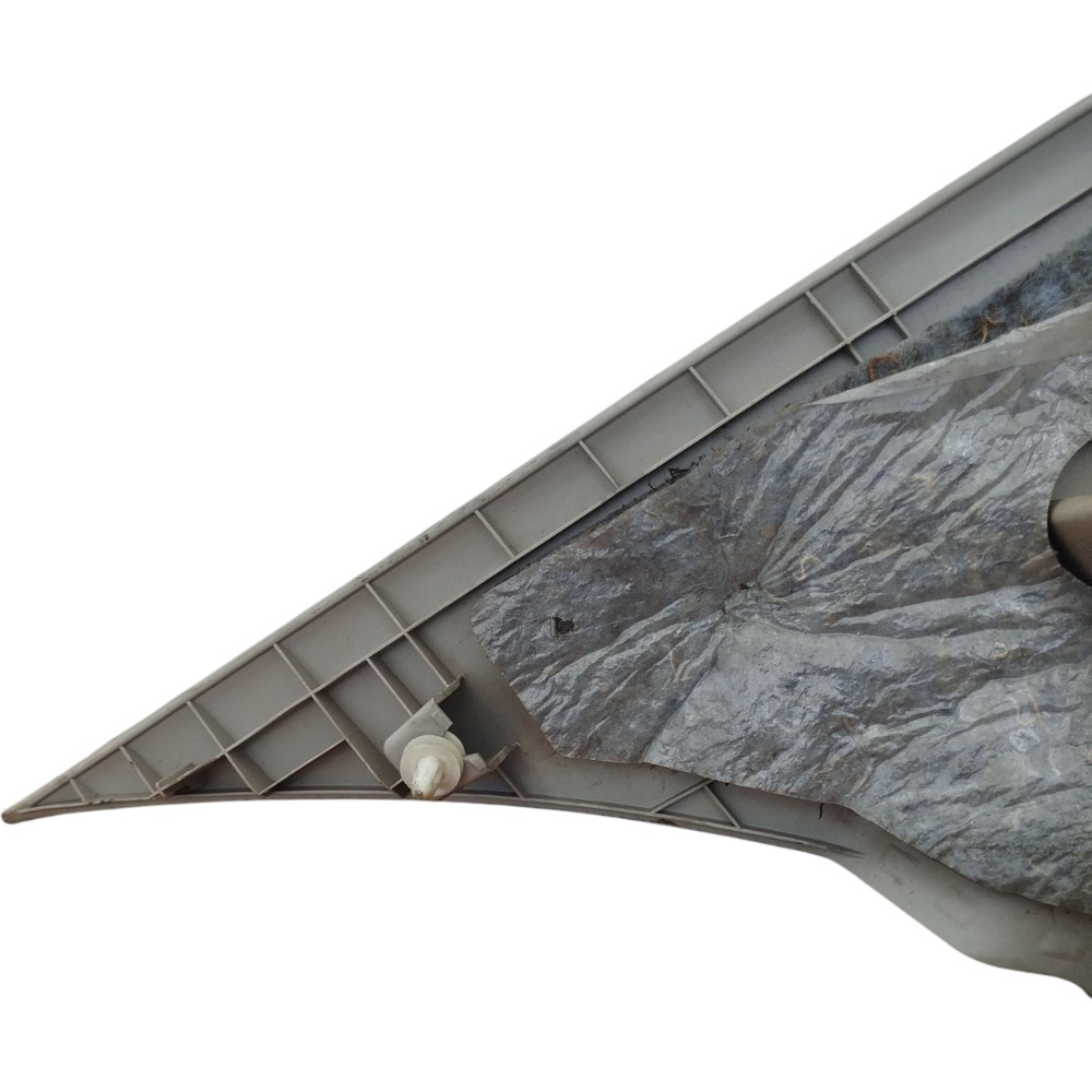 Moldura Coluna Traseira Direita Ford Fusion 2008 A 2012 6