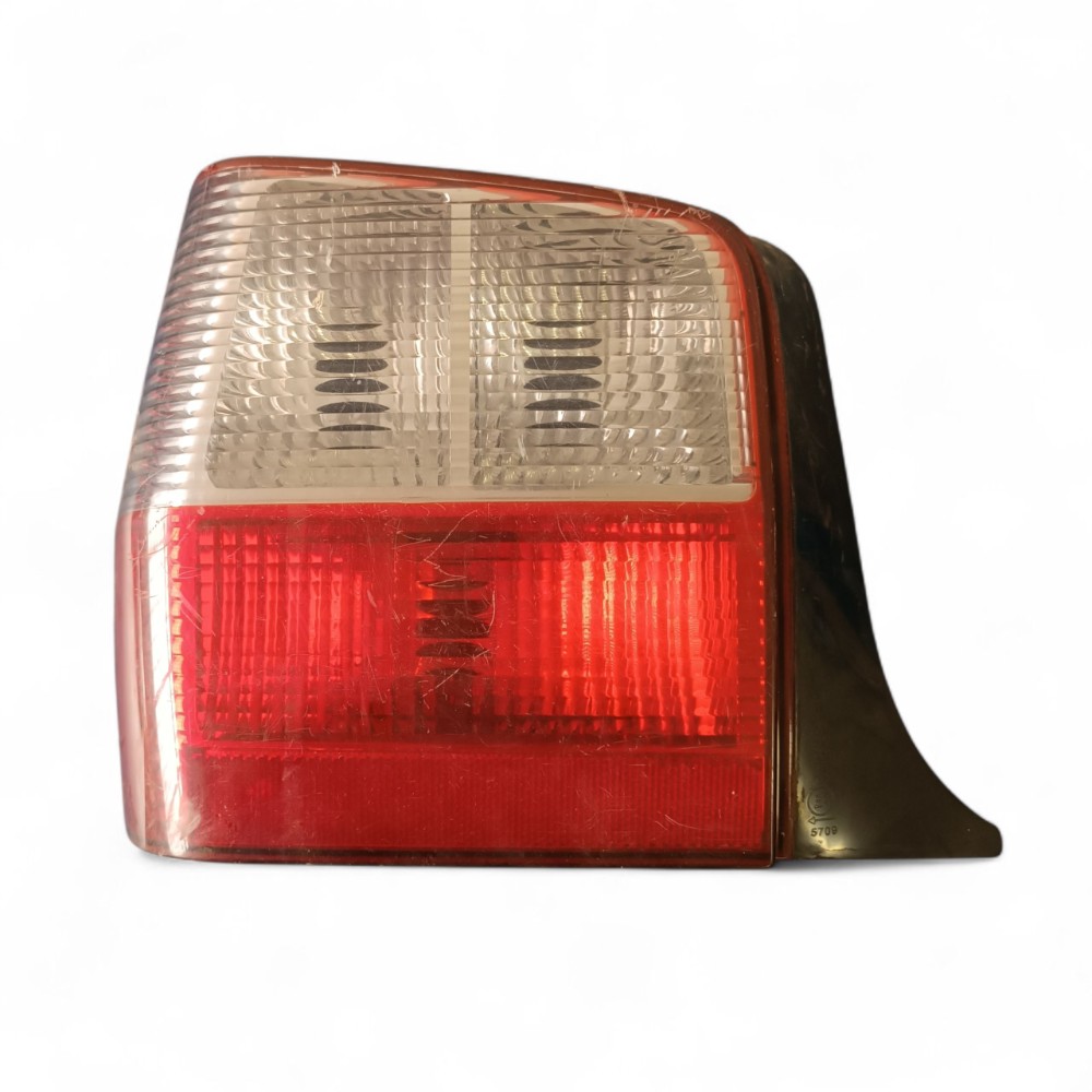 Lanterna Traseiro Esquerdo Fire Fiat Mille Uno 2004 A 2013 Esquerdo/motorista