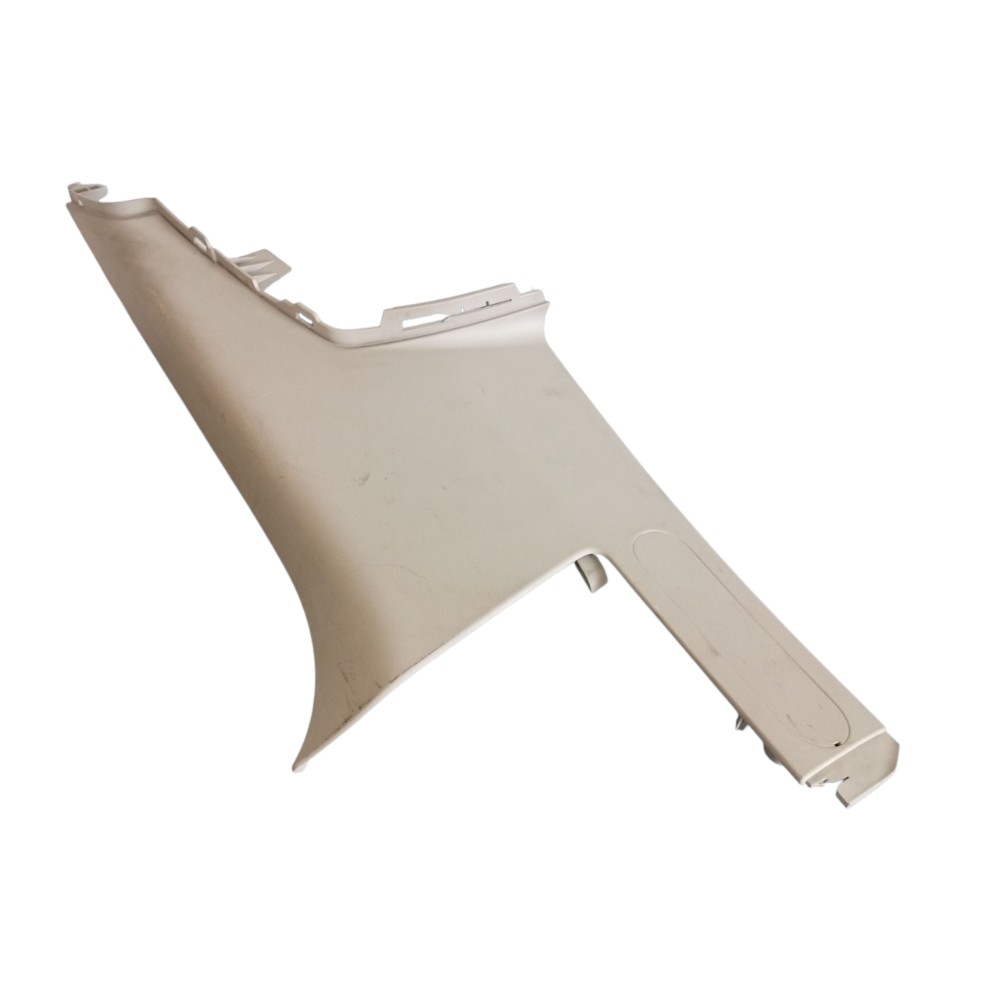 Acabamento Porta Malas Direito Ford Focus 2009/13 C/detalhe