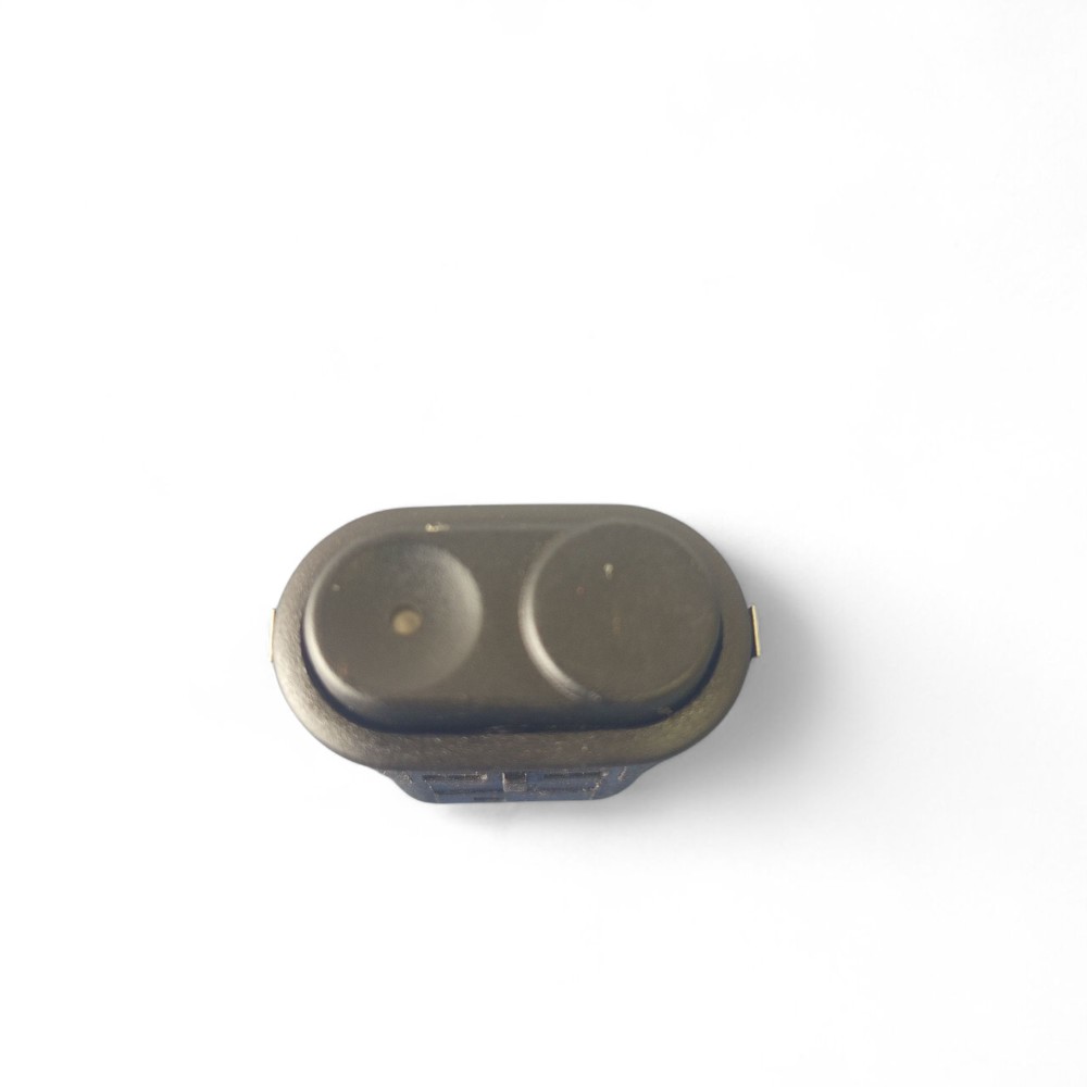 Botão Vidro Elétrico Porta Dianteira Direito Celta 2001