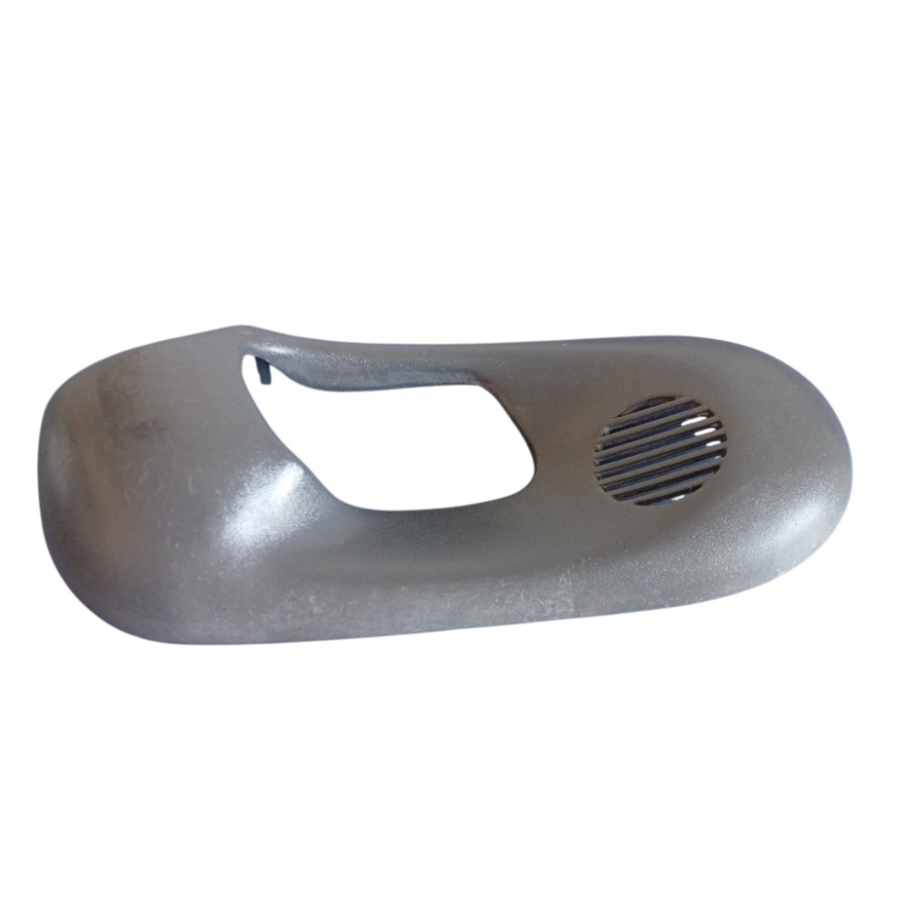 Moldura Maçaneta Dianteira Direita Gm Corsa 1994 A 2003