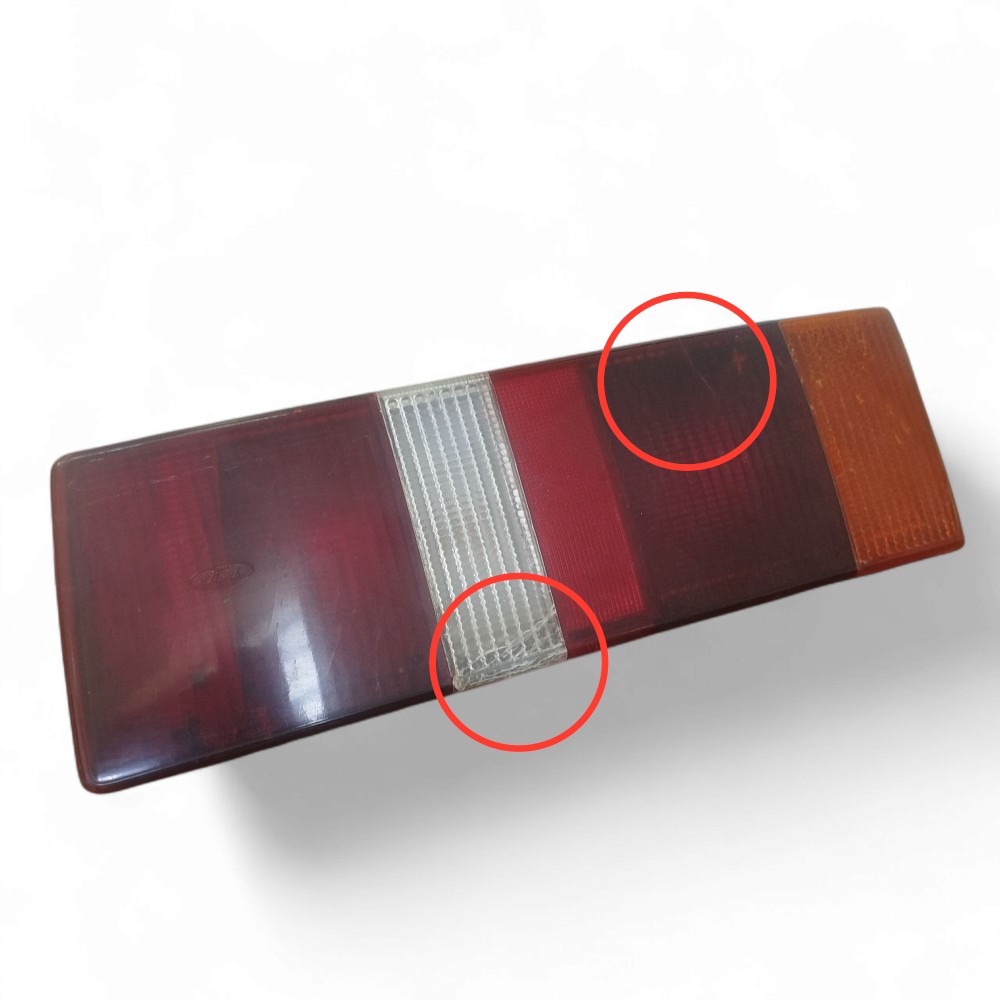 Laterna Traseira Lado Direito Ford Escort 1989 Com Detalhes