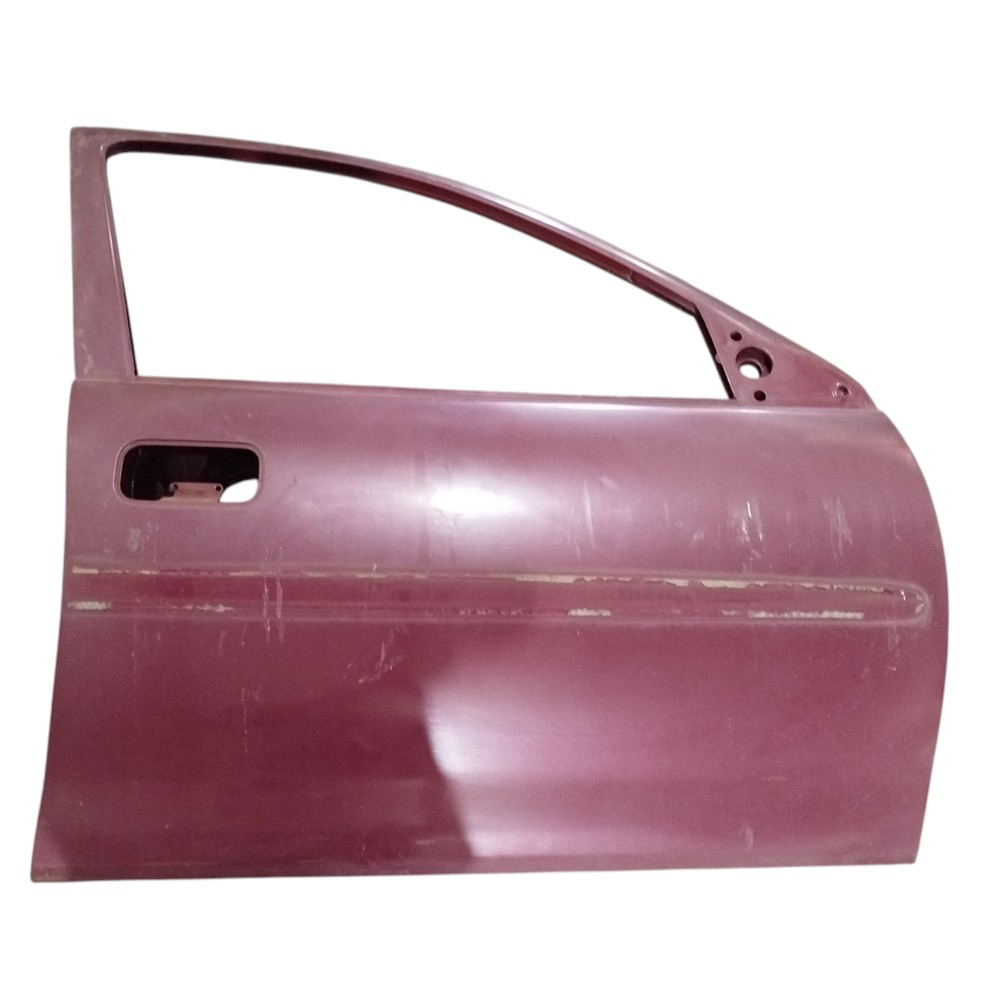 Porta Dianteira Direita Gm Corsa 2000 Com Detalhes Dianteira Direita