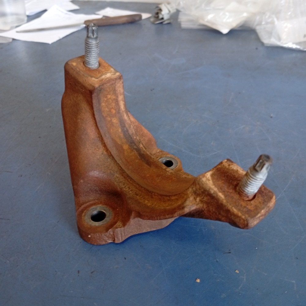 Suporte da túlipa semi eixo direito Ford Focus 2008 a 2010