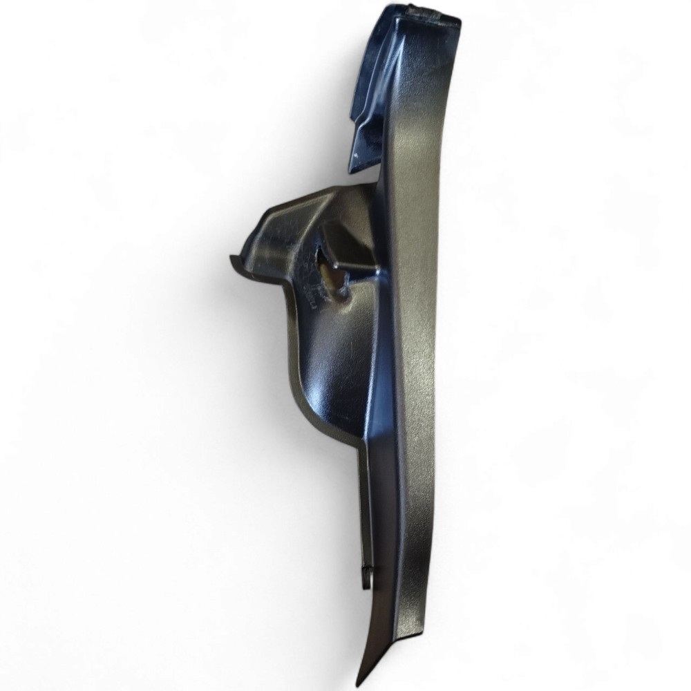 Moldura Lateral Banco Traseiro Gm Astra Sedan 2004 2005 Preto 4