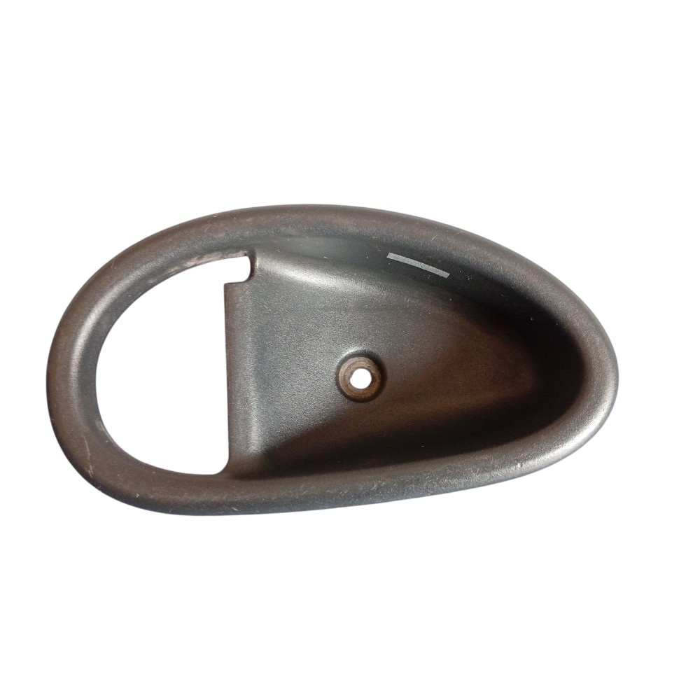 Moldura Maçaneta Dianteira Direita Fiat Palio 1996 A 2000 Dianteira