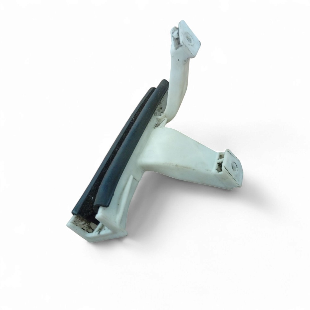 Guia Vidro Porta Traseiro Lado Esquerdo Citroen C3 2010 2011