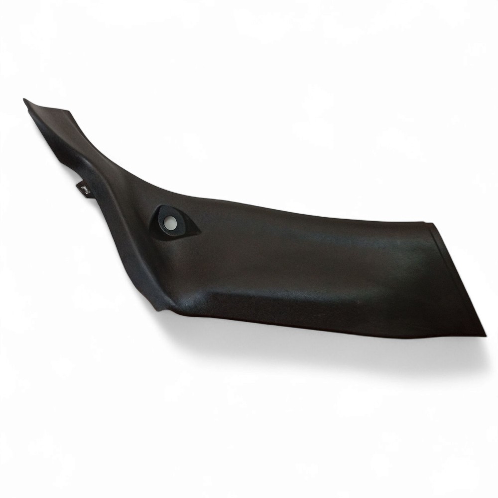 Moldura Coluna Traseira Direita Peugeot 206 207 2009 2010 2