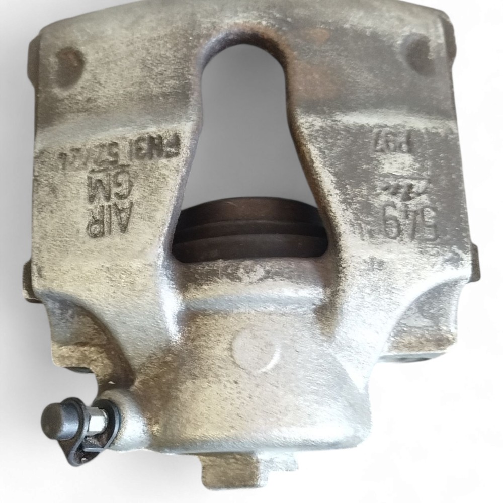 Pinça de freio dianteiro esquerdo Gm Astra Sedan 1999 a 2005