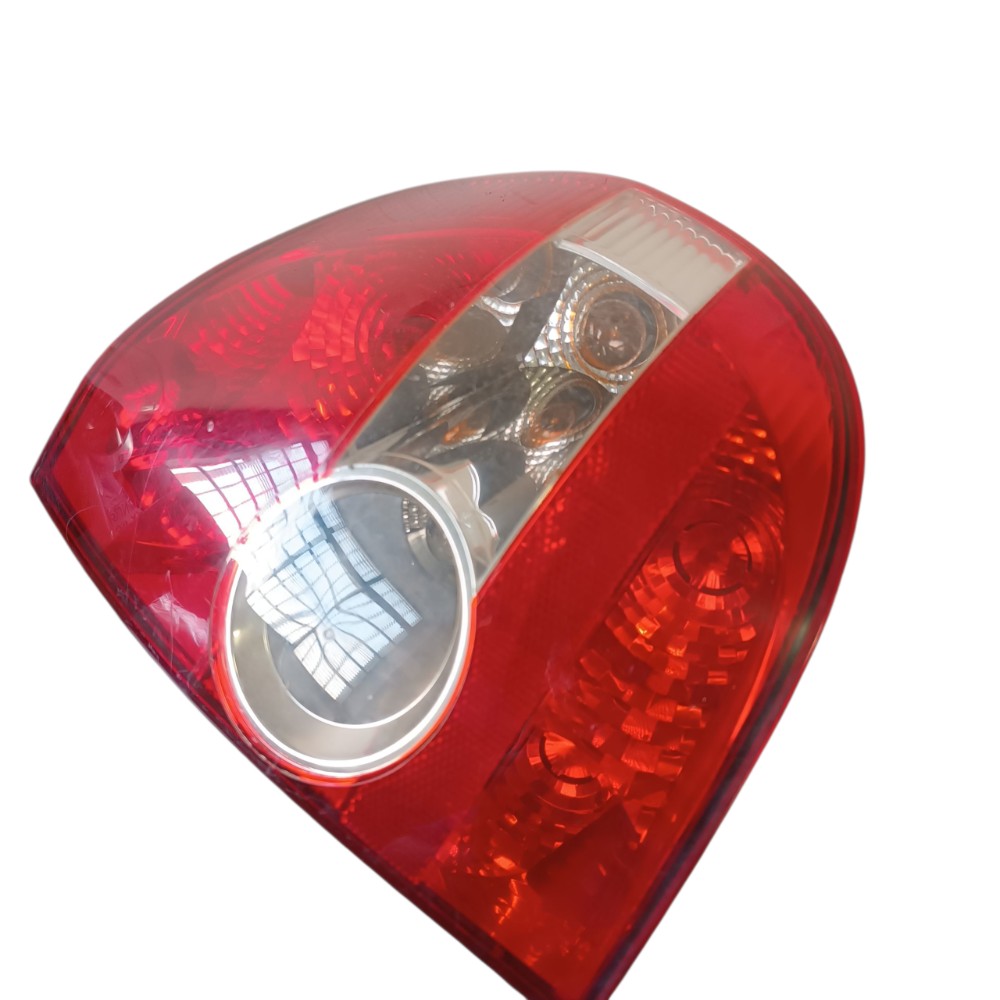 Lanterna traseira direita vw FOX 2004 A 2010 ORIGINAL COM AVARIA 3