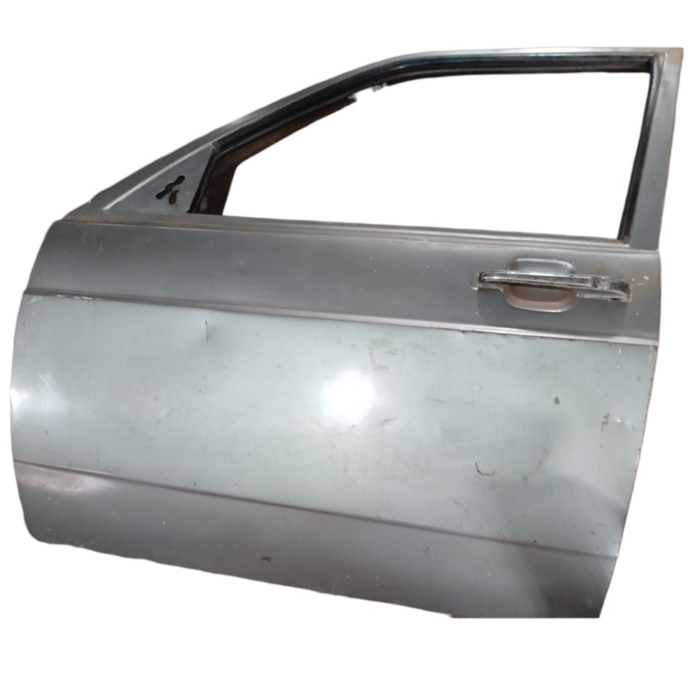 Porta Dianteira Esquerda Vw Voyage Gl 1995 Com Detalhes Dianteira Esquerda