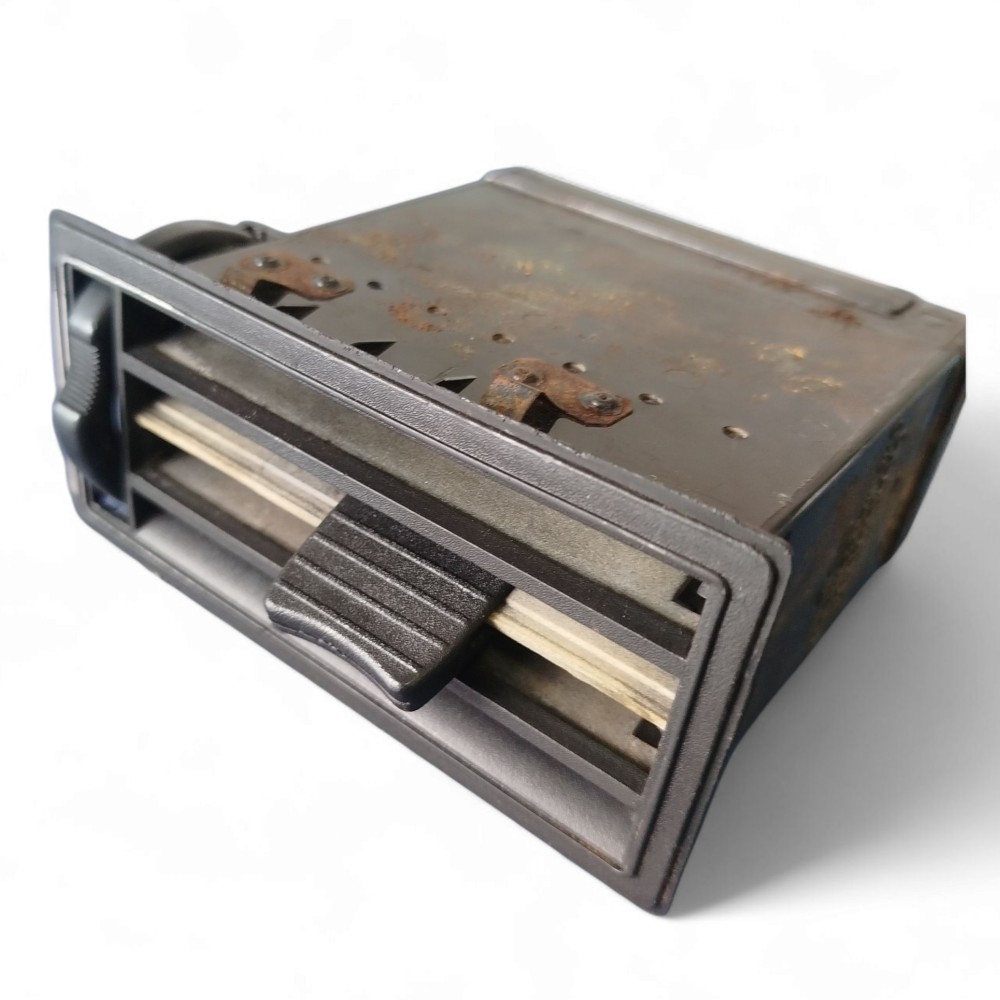Difusor Ar Direito Vw Santana Quantum 1984 A 1990 Original 2