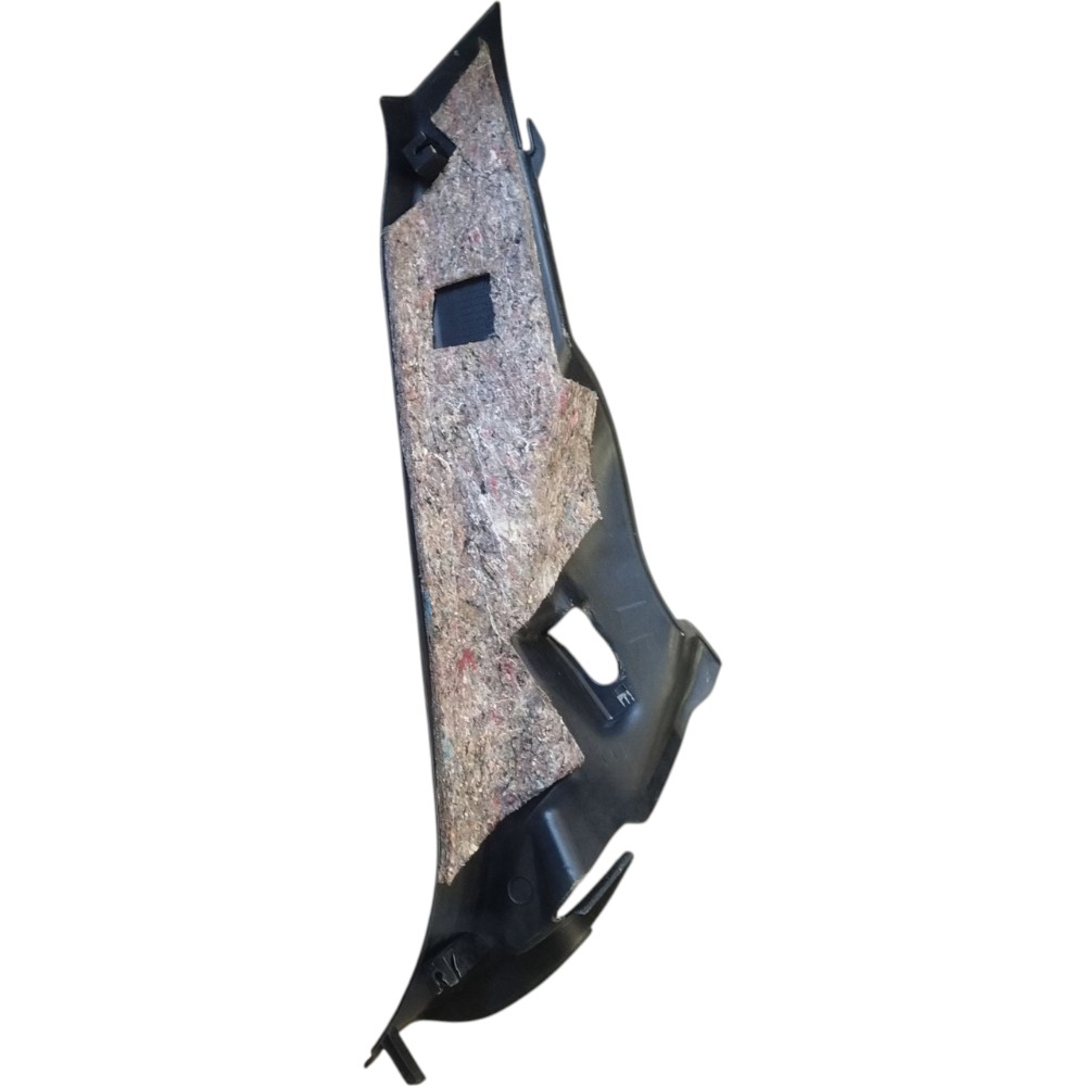 Moldura Lateral Traseira Esquerda Gm Astra Sedan 2004 2005 4