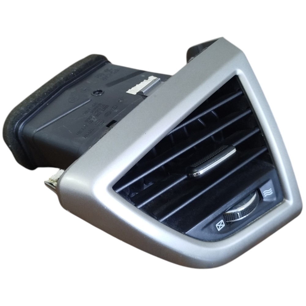 Difusor Ar Lateral Direito Hyundai Veloster 2012 A 2014