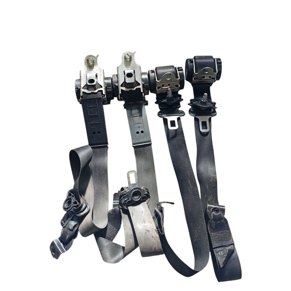 4 cintos de segurança sem trava Gm meriva 2008