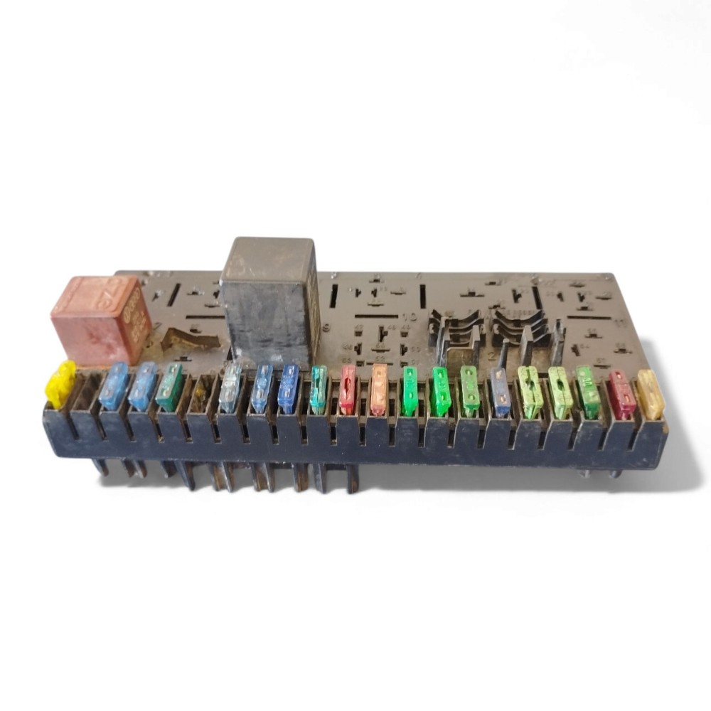 Caixa Fusíveis Quadrado O Vw Gol Quantum Santana 1988 A 2006