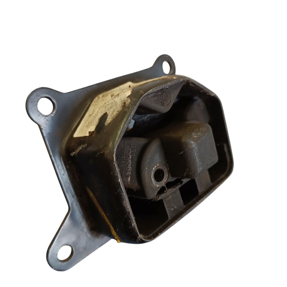Coxim calço dianteiro motor lado direito corsa classic 2004 5
