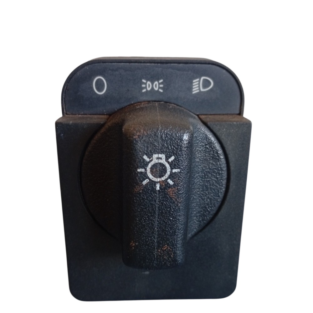 Botão Chave Farol Luz Comando Gm Classic Corsa 1994 A 2017