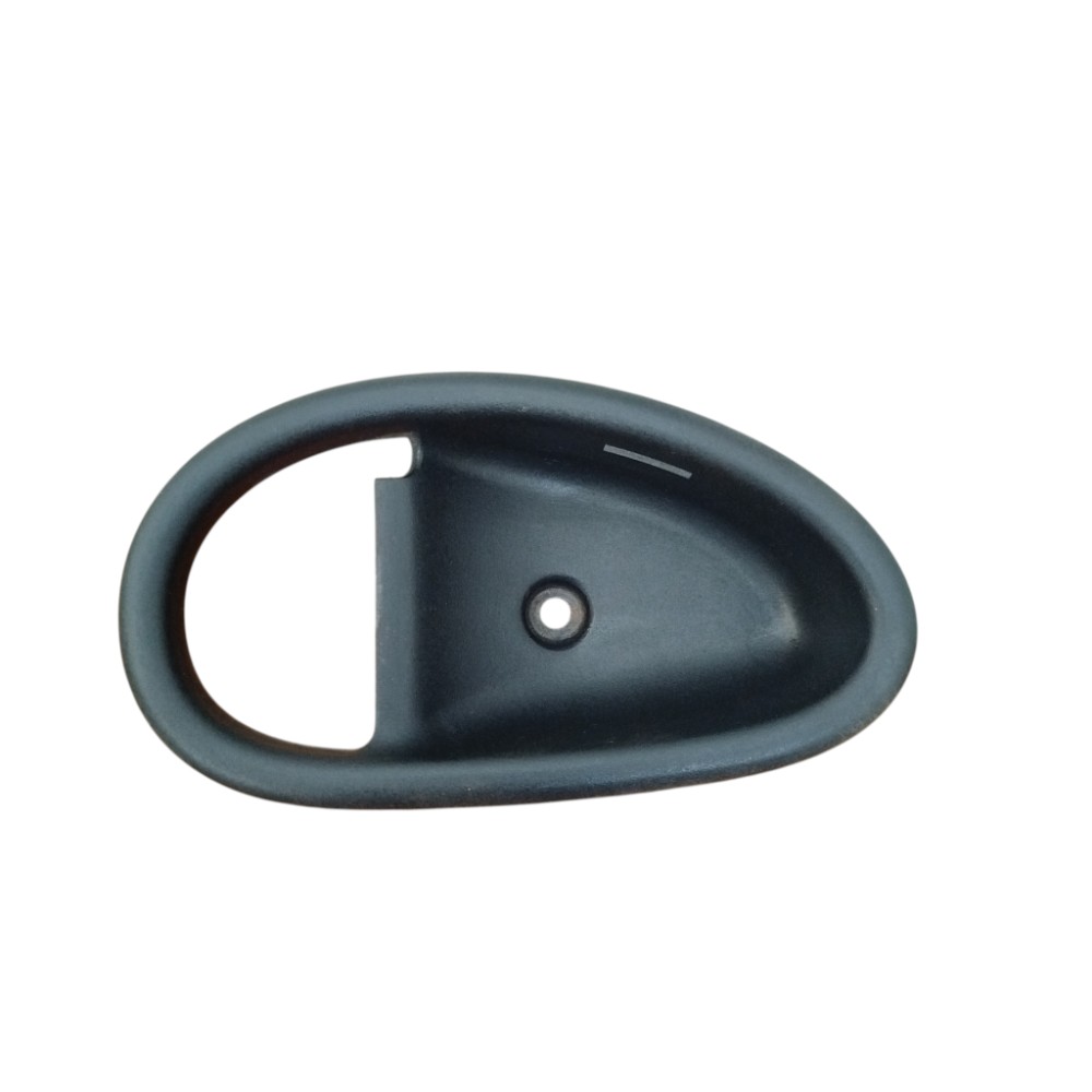 Moldura Maçaneta Interna Tras Direita Fiat Palio 2002 2003 Preta Traseira