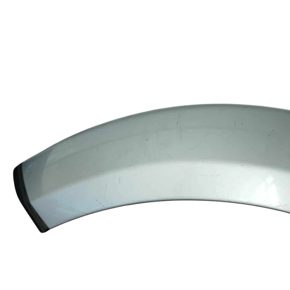 Friso Paralama Traseiro Direito Land Rover Discovery 4 2010 Prata