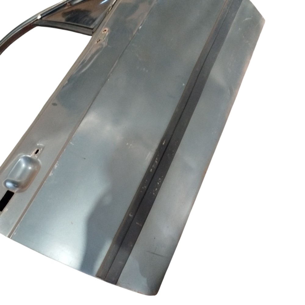 Porta Dianteira Direita Vw Gol Parati 1988 A 1994Traseira Direito 2