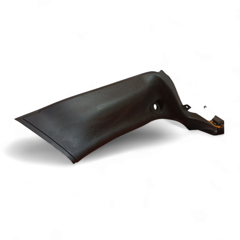 Moldura Coluna Traseira Direita Peugeot 206 207 2009 2010 3