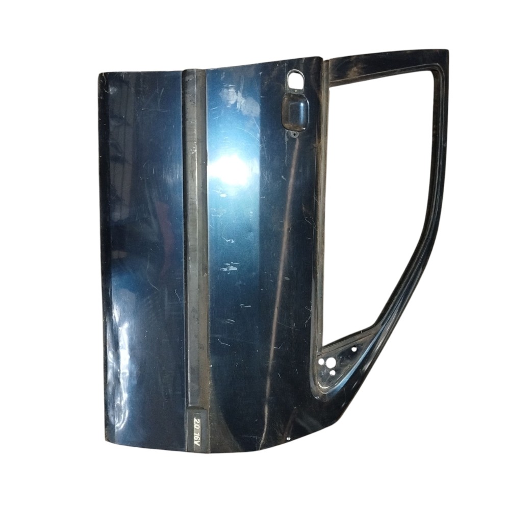 Porta dianteira direita Fiat Tempra 1999 com detalhes