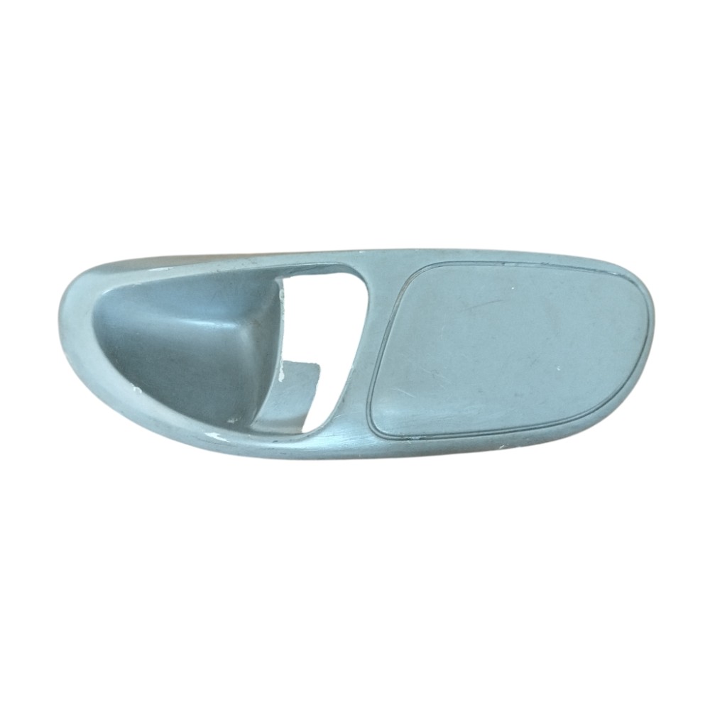 Moldura Maçaneta Interna Tras Esquerdo Vw Gol 1999 A 2003 Cinza Traseira